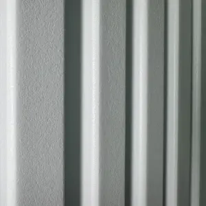 вертикальный радиатор лайн белый муар